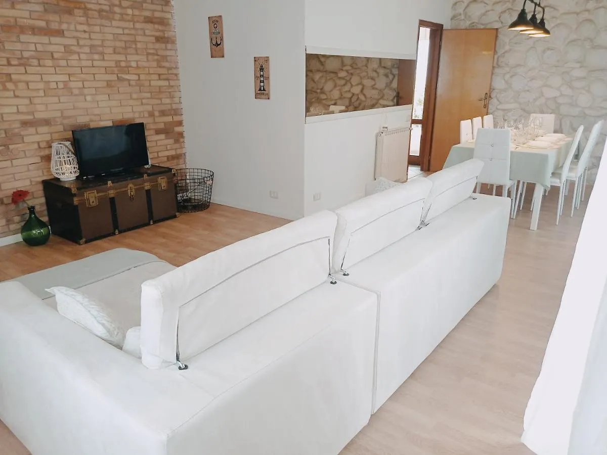300 Mt From The Sea - Free Parking - Wi-Fi Ac & Prime Video Villa Lido di Camaiore 0*,  Italy