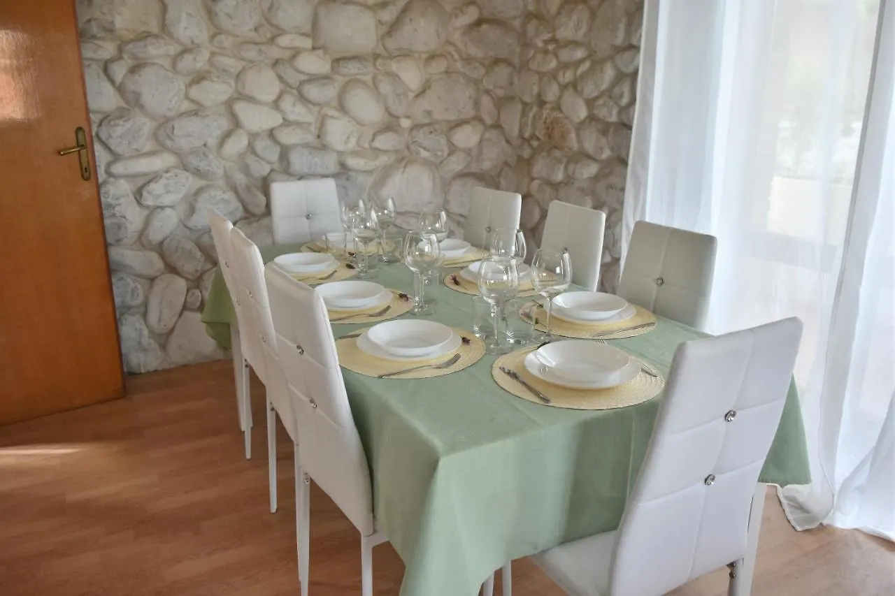 300 Mt From The Sea - Free Parking - Wi-Fi Ac & Prime Video Villa Lido di Camaiore Italy