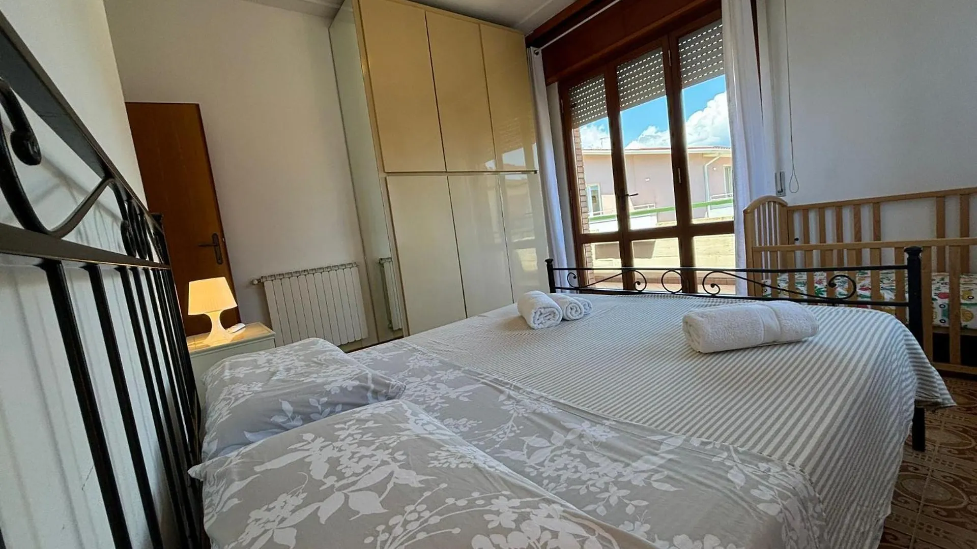 300 Mt From The Sea - Free Parking - Wi-Fi Ac & Prime Video Villa Lido di Camaiore