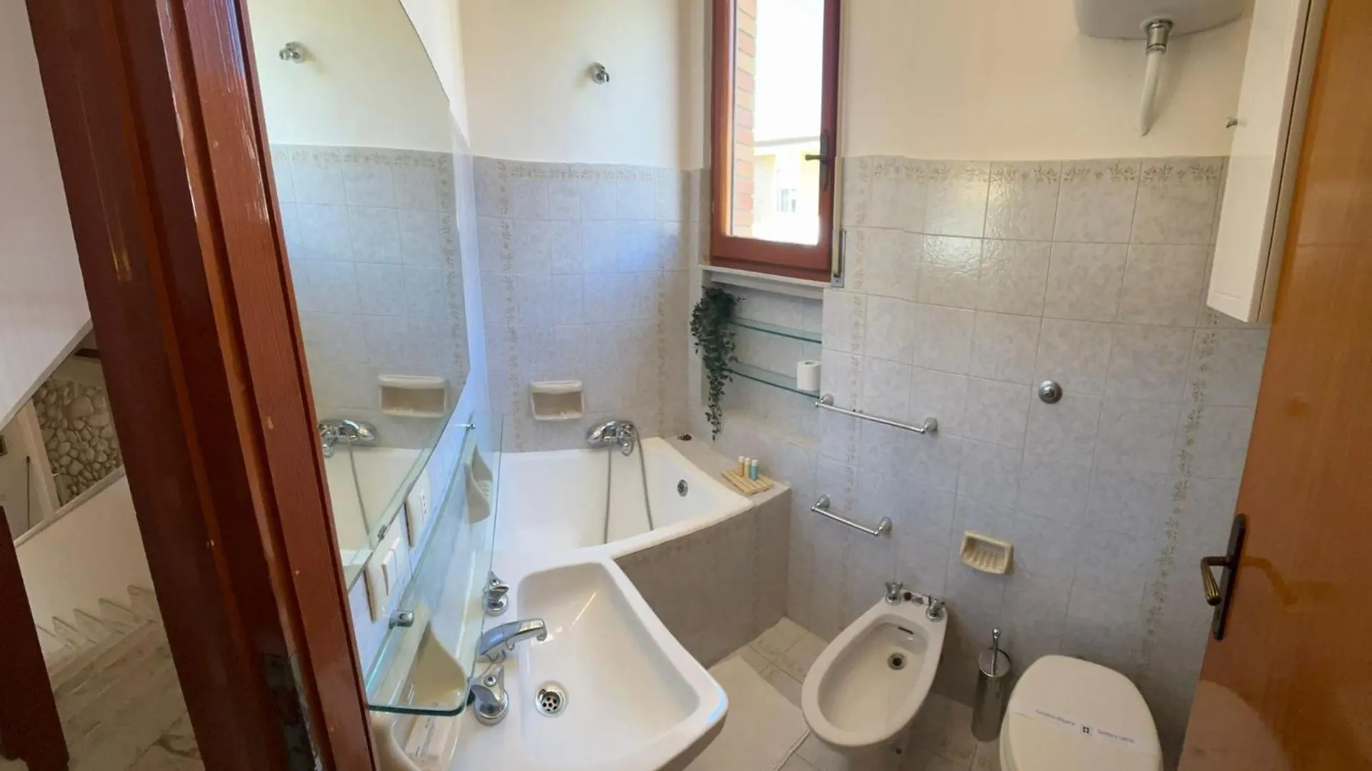 300 Mt From The Sea - Free Parking - Wi-Fi Ac & Prime Video Villa Lido di Camaiore